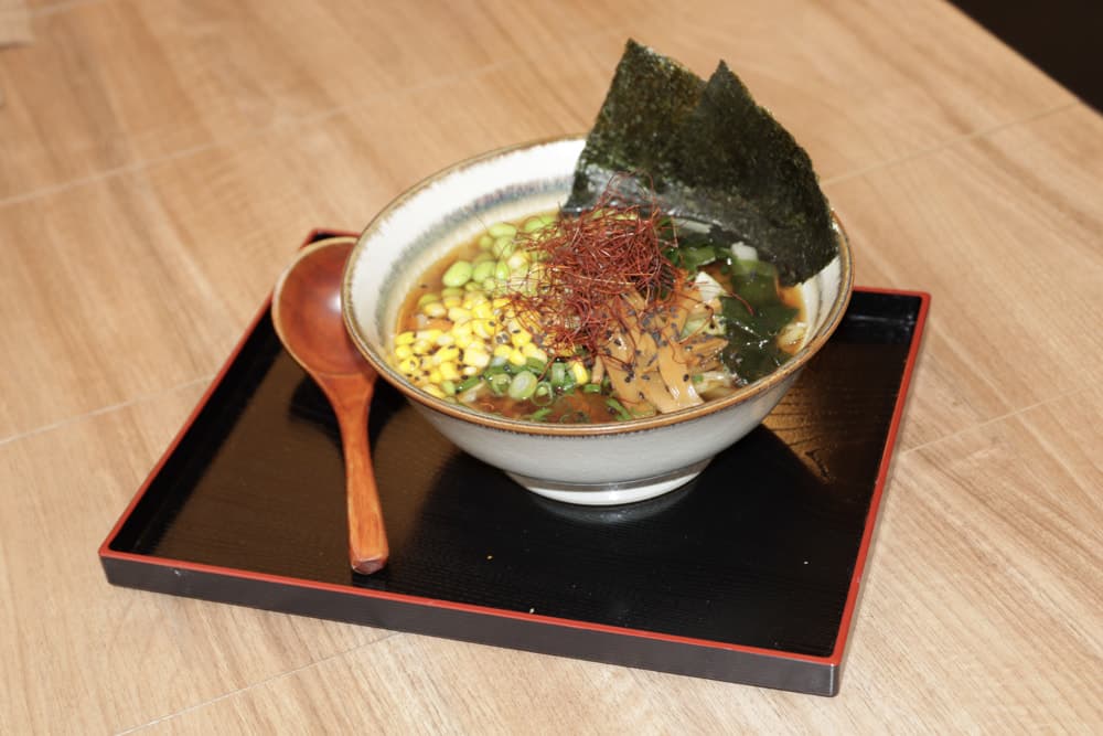 Ramen Vegetariano (elegir entre miso y soja)
