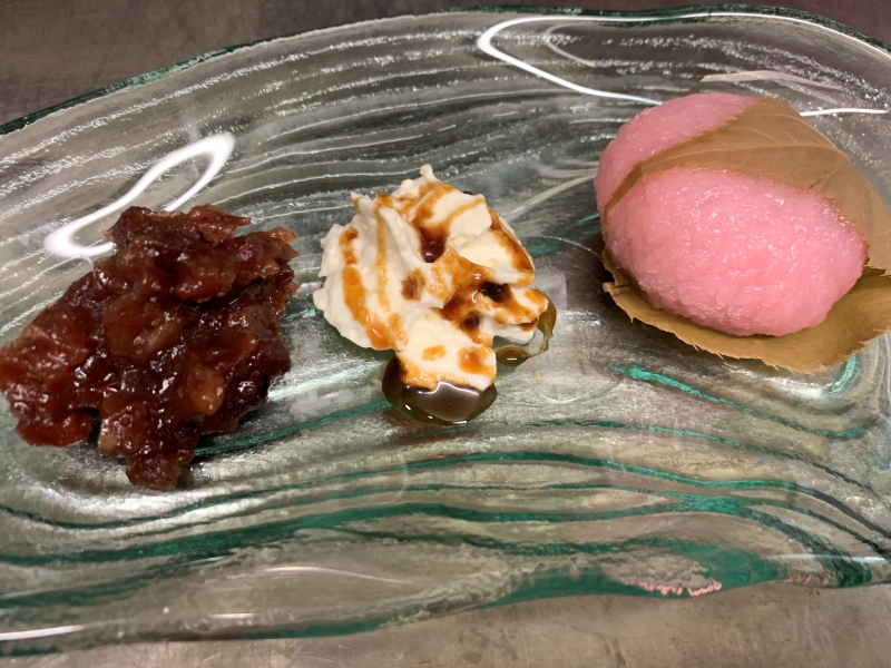 Sakura Mochi    4,50